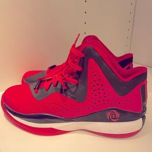 NWOB Men’s Adidas D Rose 773
